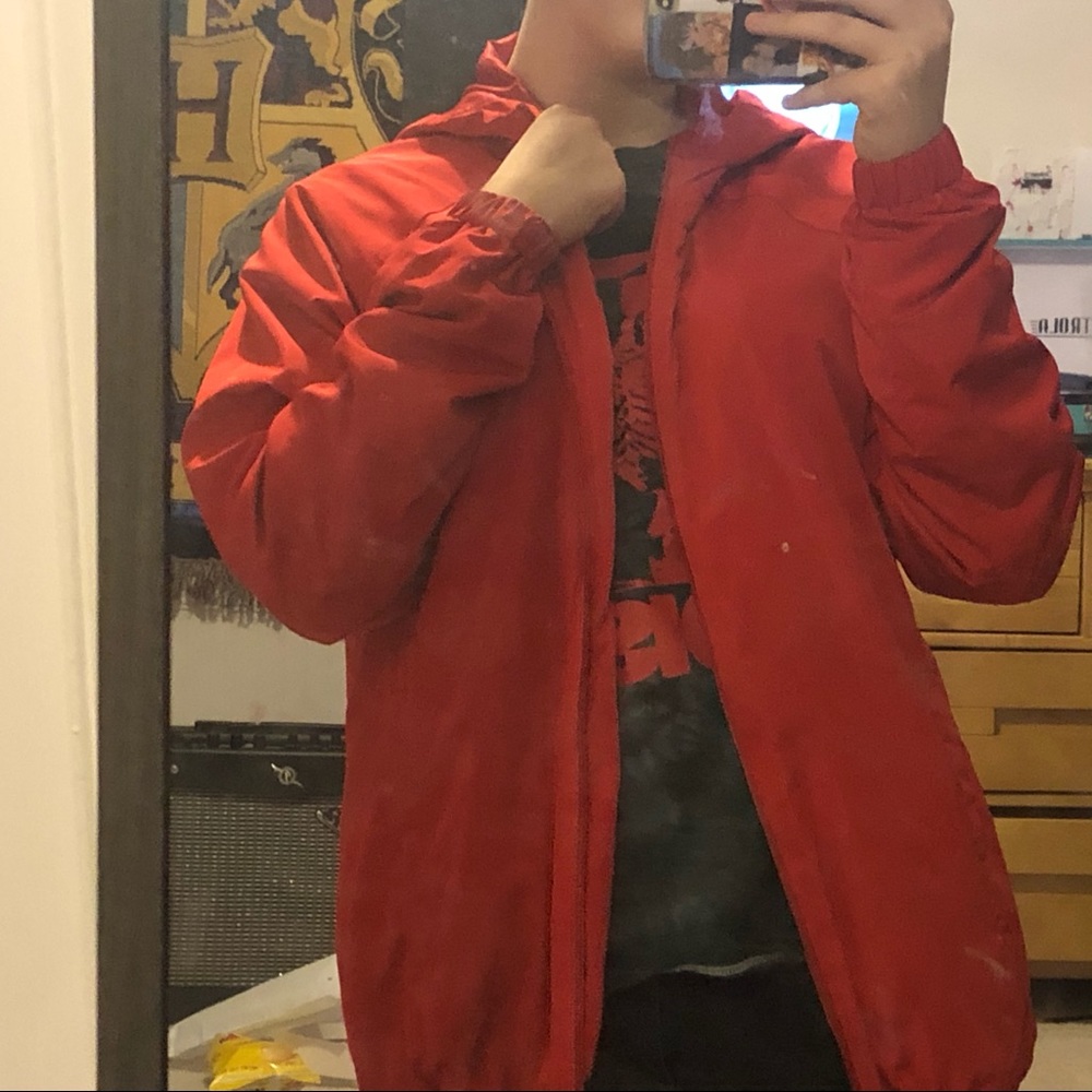 Red jacket - Picture 2 of 2